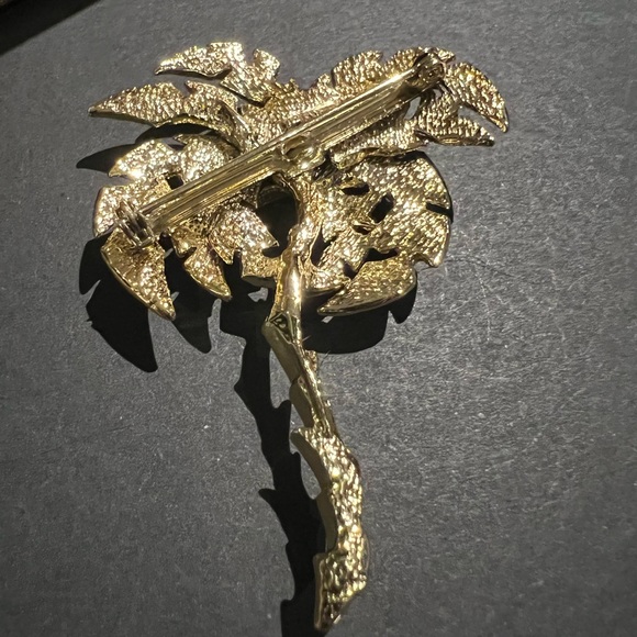 Trifari Tremblant Palm Tree Brooch - Picture 3 of 3